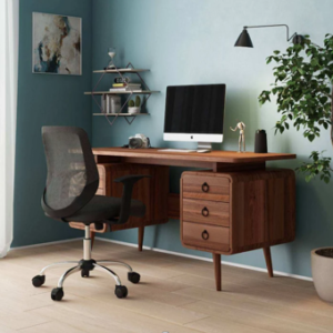A Home Desk That Fits the Space and the Working Day